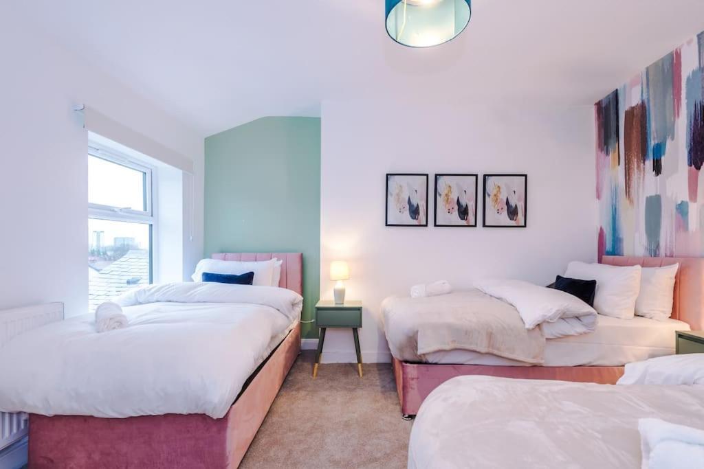 5 Bed Salford Sanctuary Retreat Vila Manchester Exterior foto